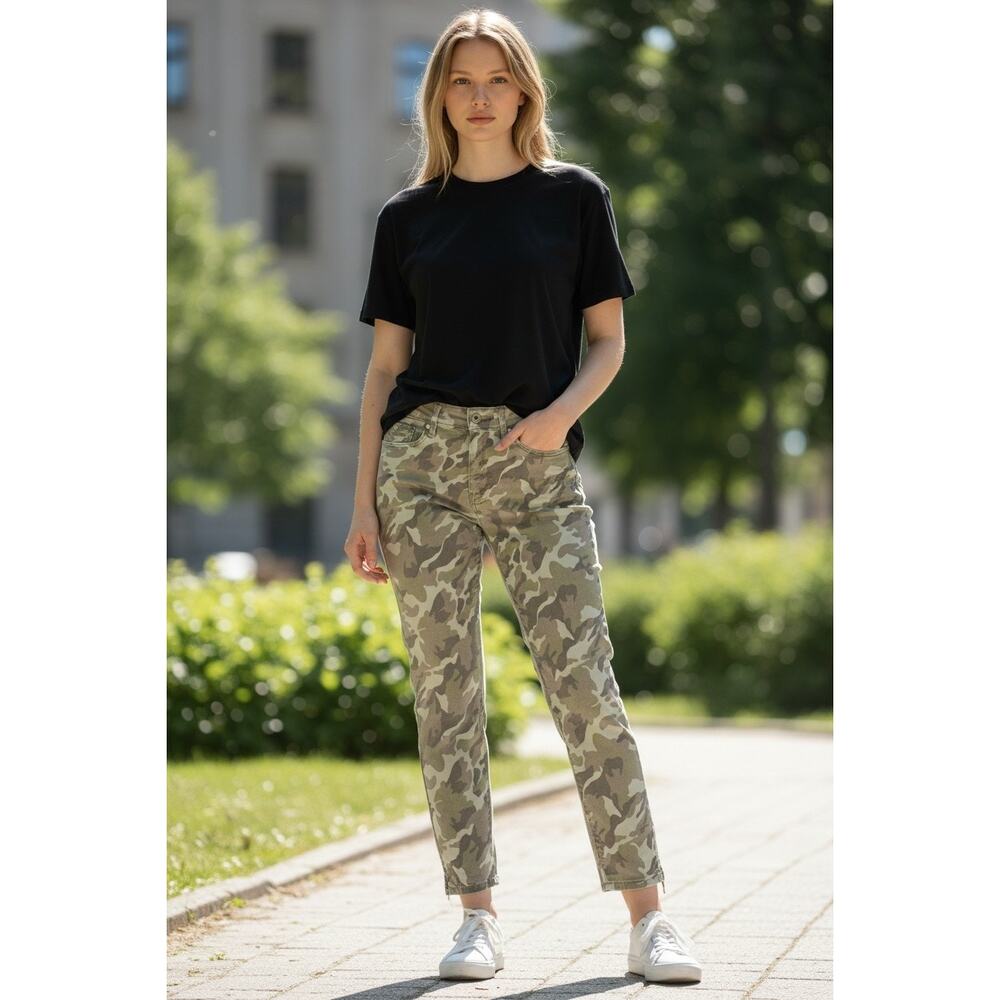 Royalty For Me Womens Size 10 Camouflage Skinny Jean Mid Rise Stretch Ankle Pant